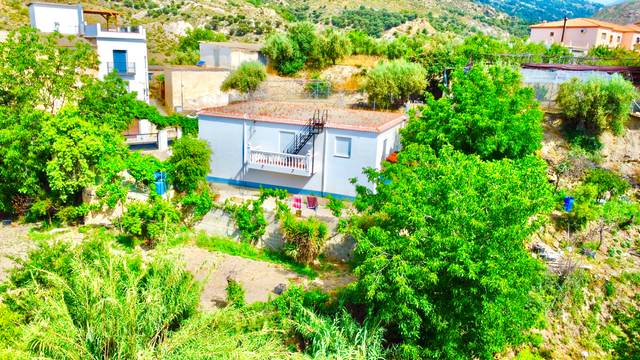 Casa-chalet en Venta en Calle Castillejo en Cádiar