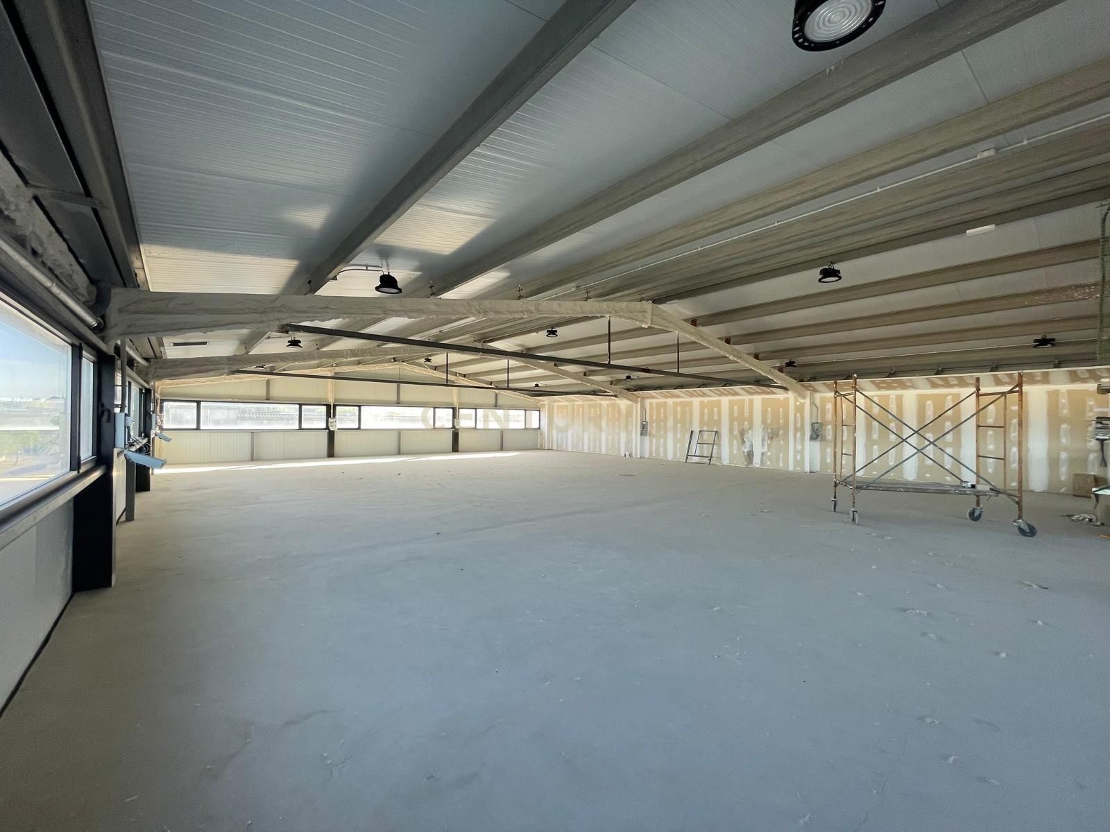 Nau industrial de lloguer a Buiguetes, 10, Sant Llorenç d'Hortons