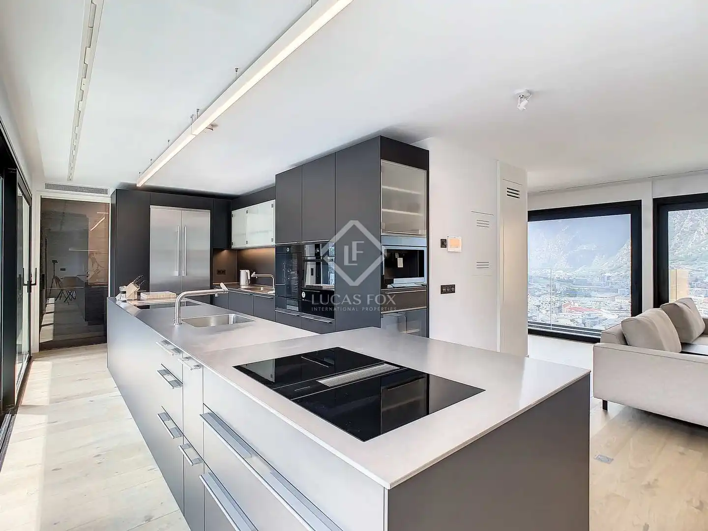 Kitchen of Attic for sale in Madrid  with Air Conditioner, Heating and Terrace