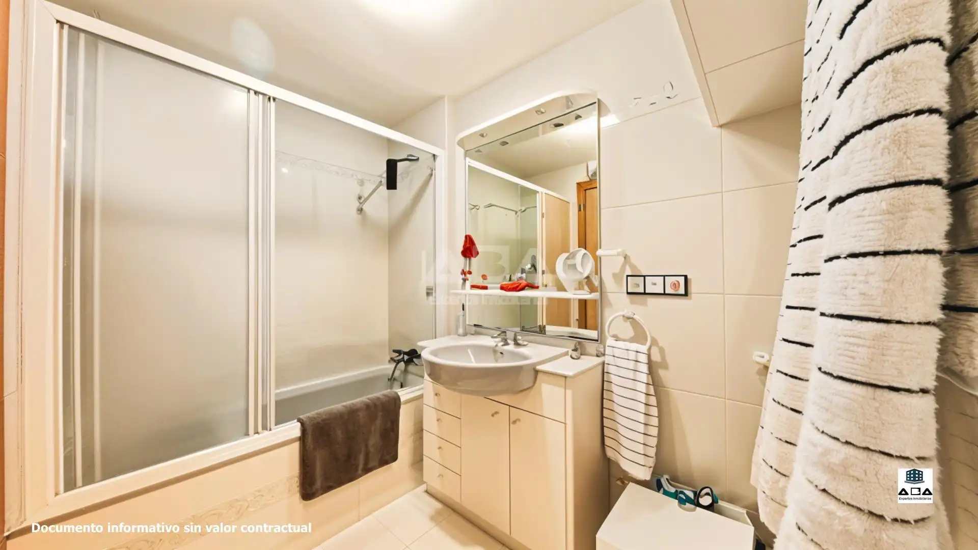 Bathroom of Ground floor for sale in Alcalà de Xivert  with Air Conditioner, Heating and Private garden