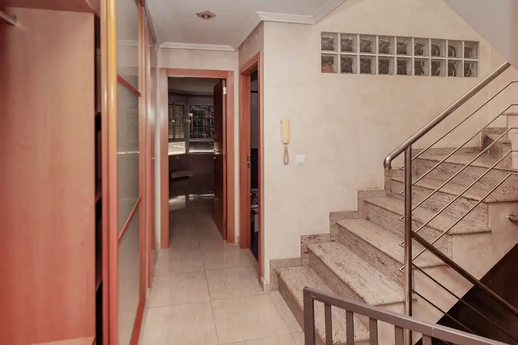 Detached homes for sale in Aldaia