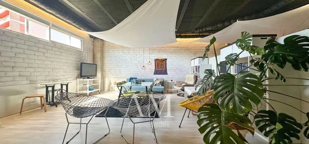 Sala d'estar de Local en venda en Pontevedra Capital 