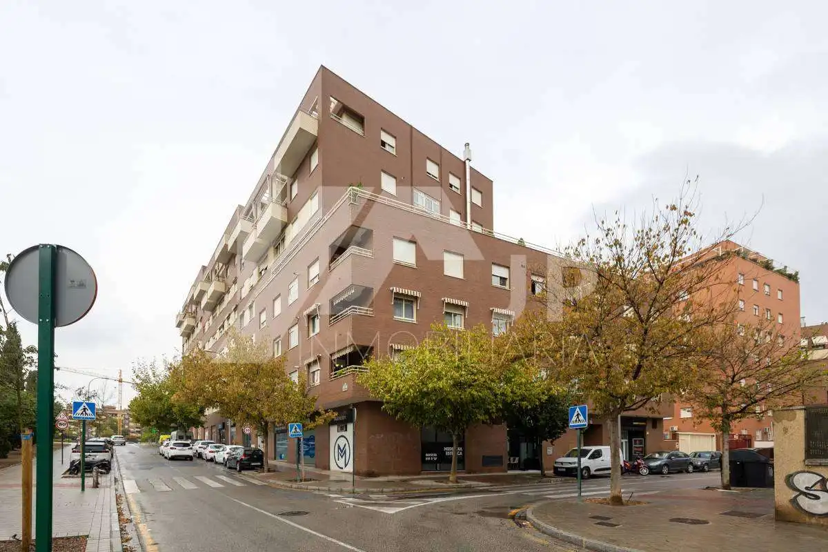 Piso con piscina en venta en Calle Cádiar 10, imagen 27