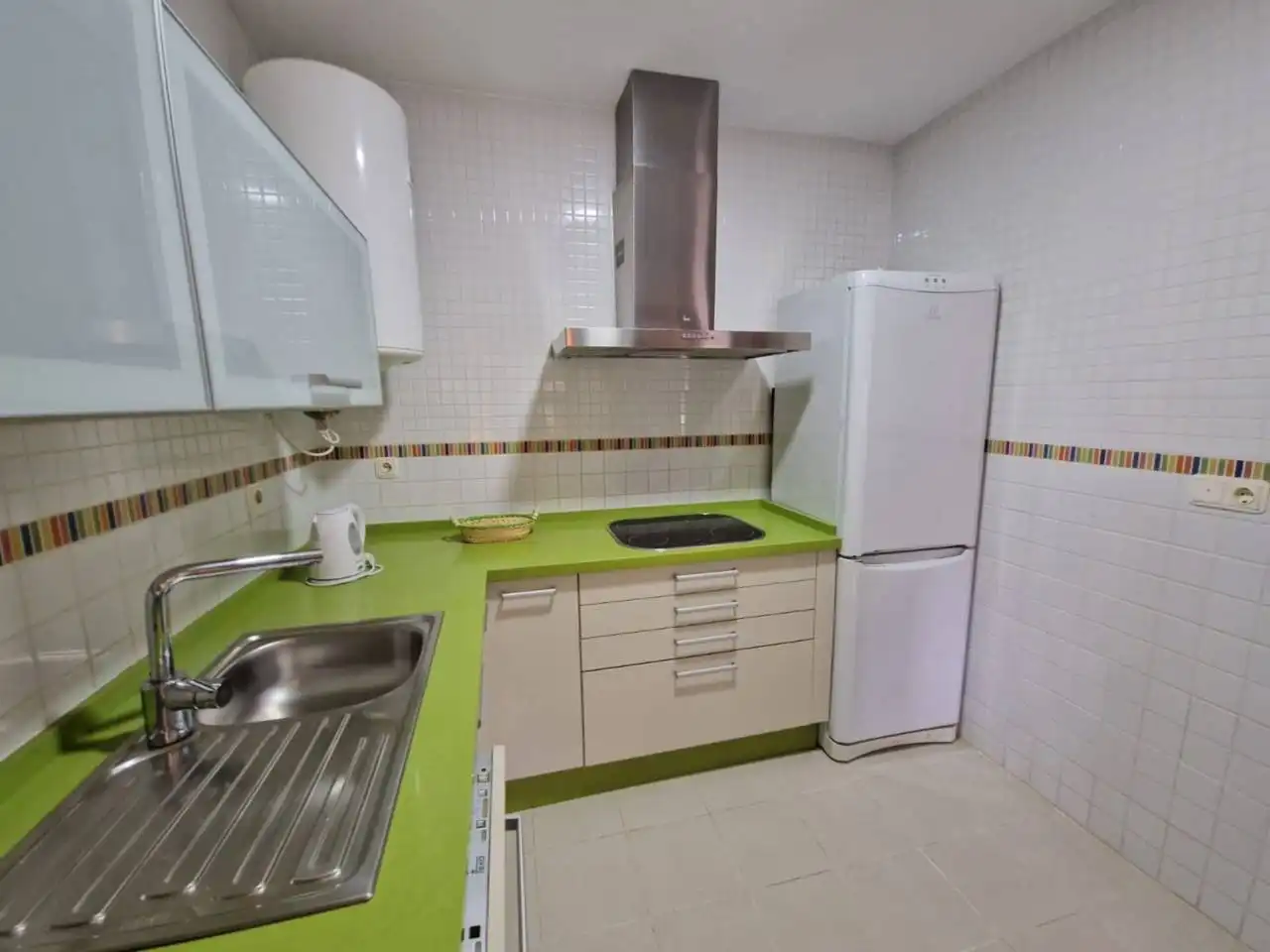 Appartamento con terrazza in affitto a Núcleo urbano, imagen 9