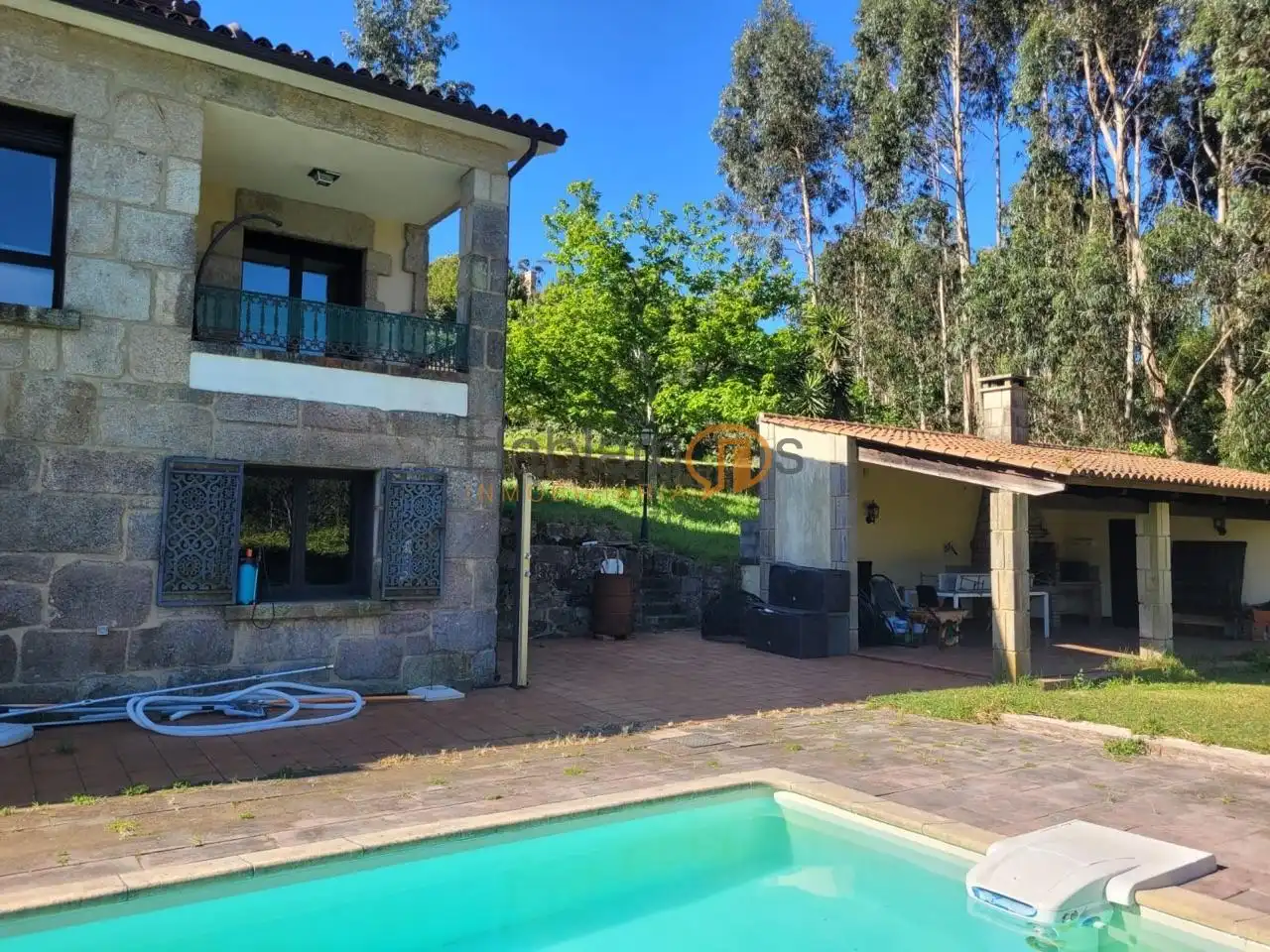 Garden of Houses for sale in O Grove    with Heating, Private garden and Parquet flooring