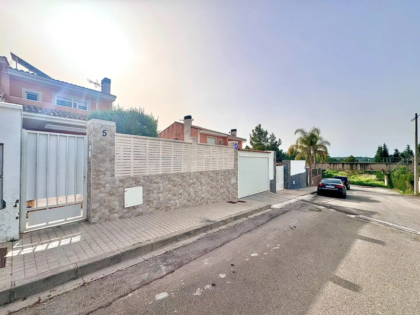 Vista exterior de Casa adosada en venta en Montserrat con Aire acondicionado, Jardín privado y Terraza