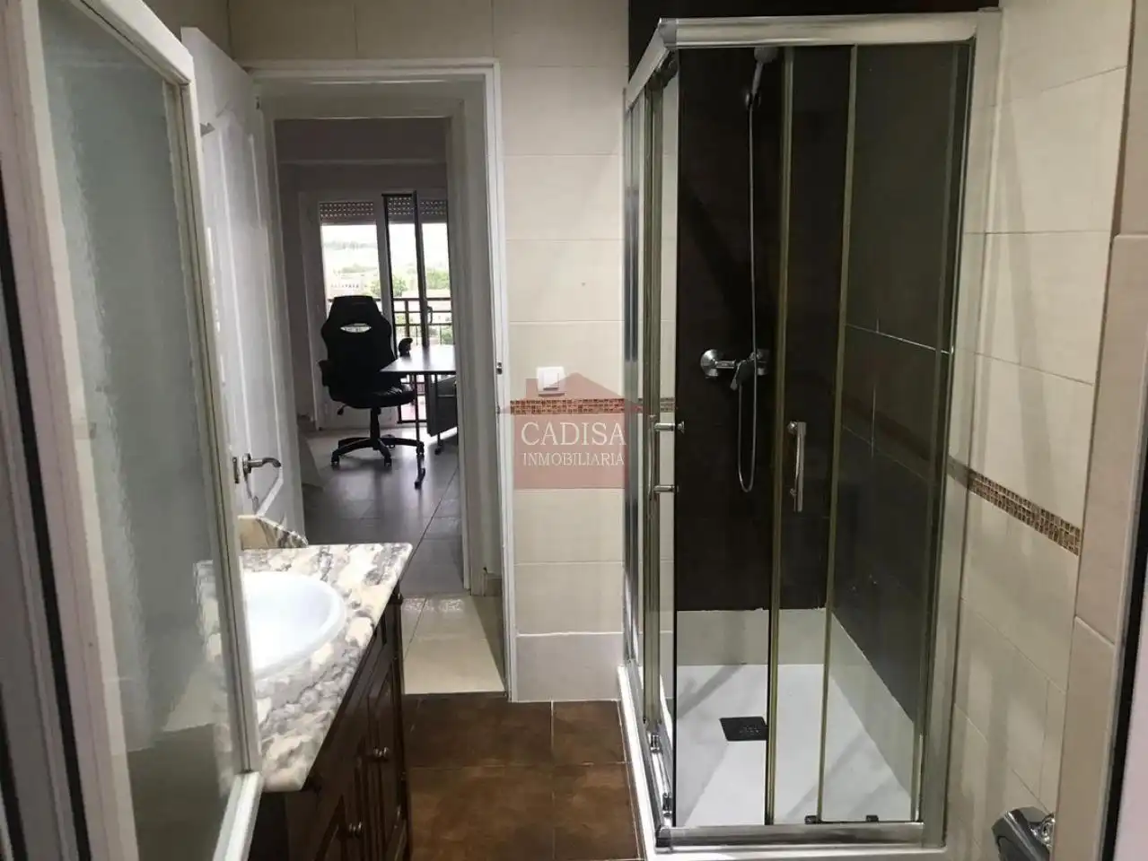 Bathroom of Flat for rent in Salamanca  with Heating, Terrace and Furnished