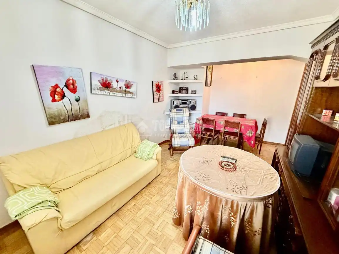 Sala d'estar de Pis en venda en Ávila