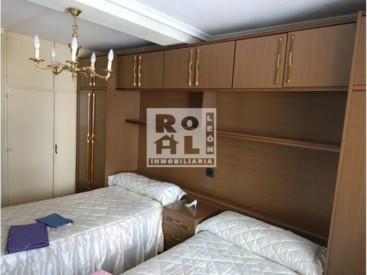 Habitación de Piso en venta en León Capital  con Calefacción y Terraza
