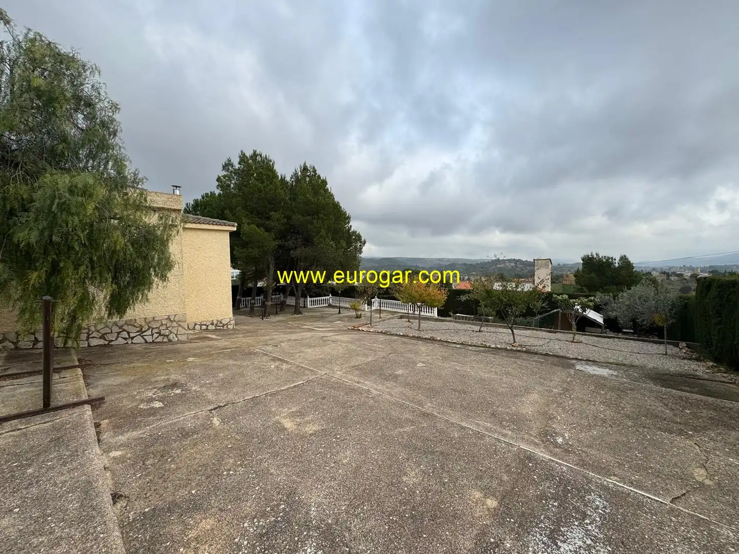 Houses for sale in Siete Aguas  with Storage room and Swimming Pool