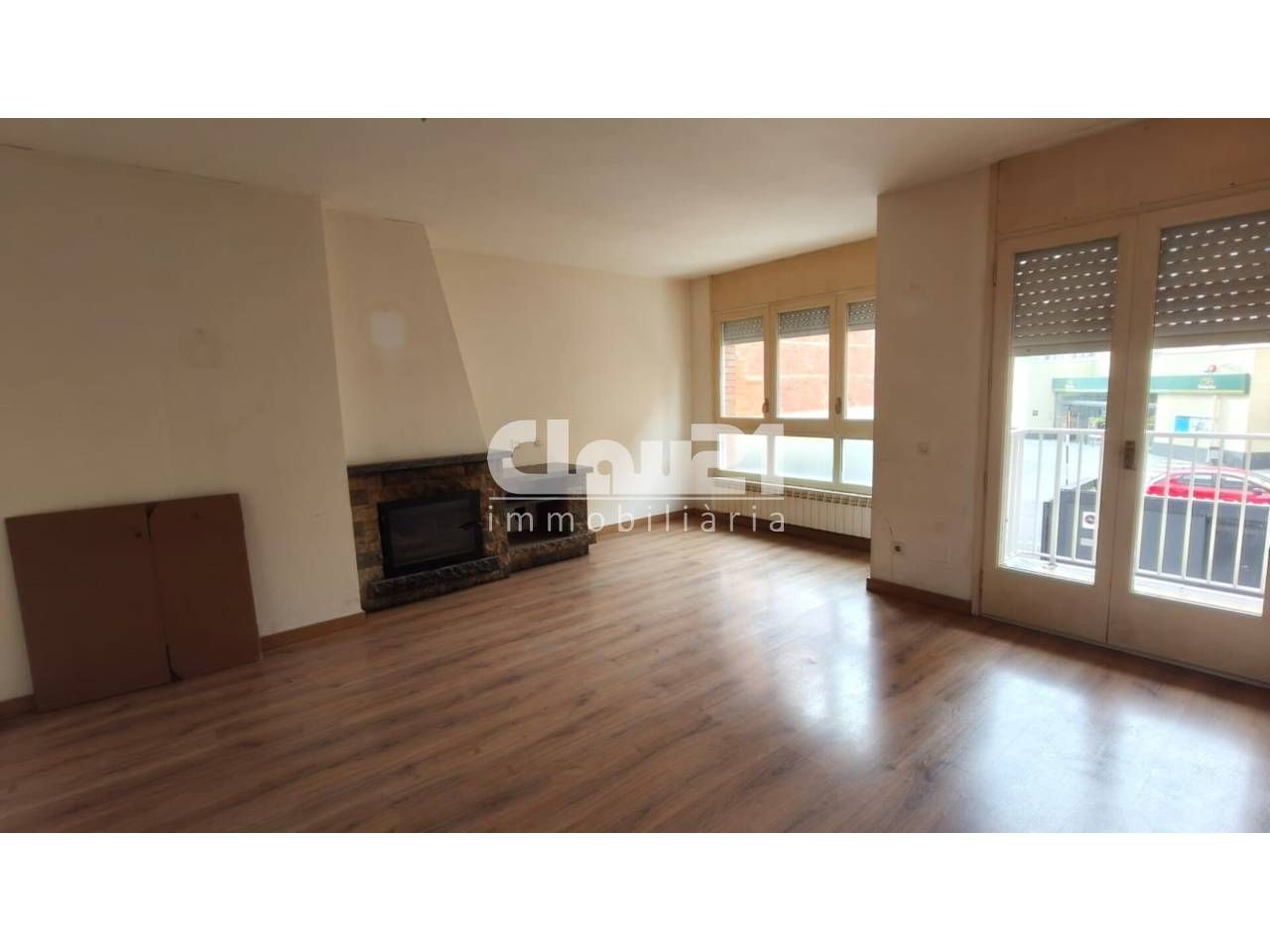 Sala d'estar de Pis en venda en Berga amb Calefacció, Parquet i Terrassa