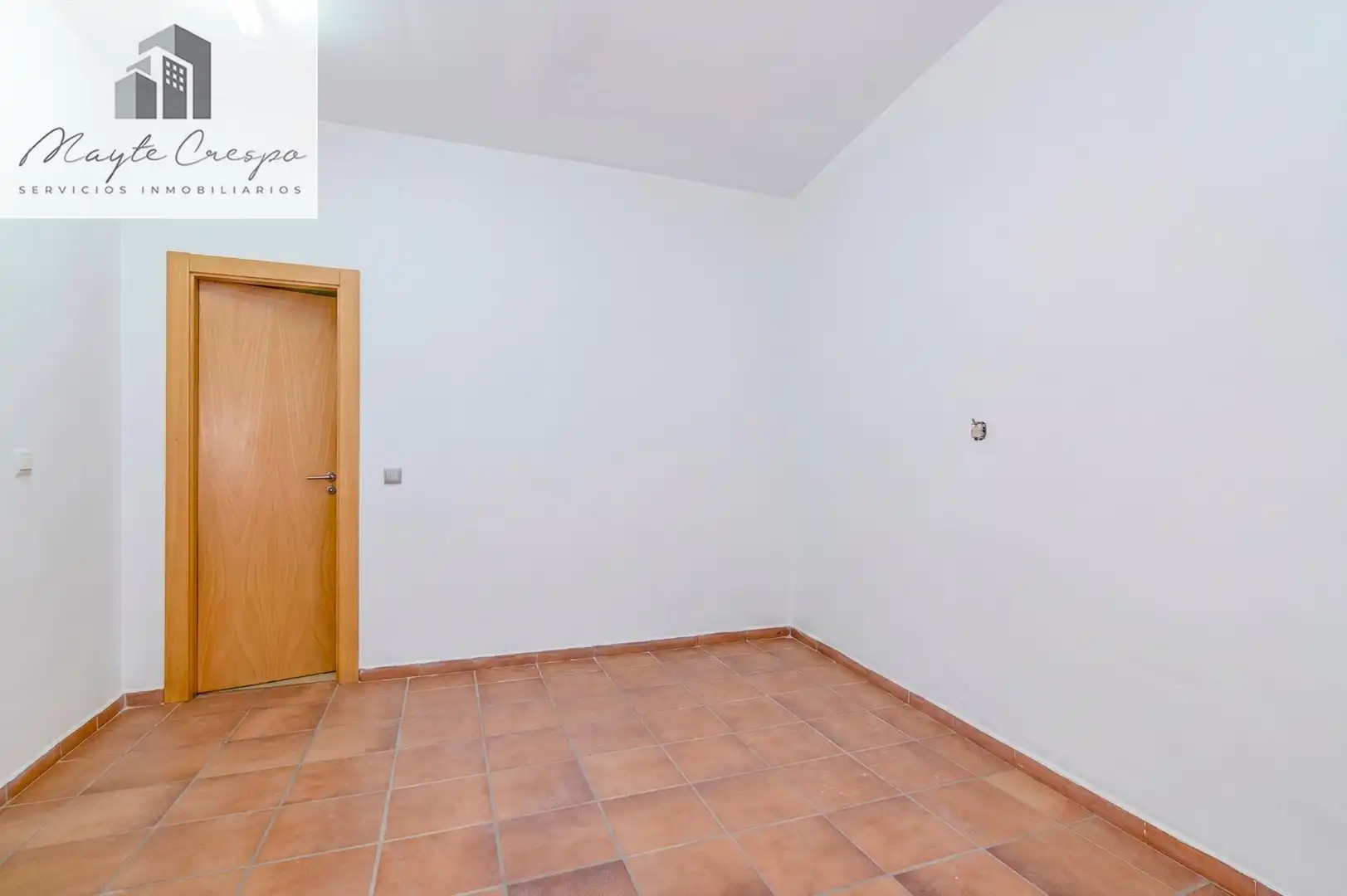 Local en venta en Armilla con Aire acondicionado