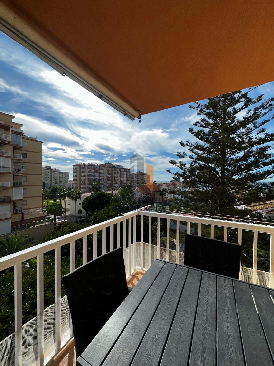 Vista exterior de Apartament de lloguer en Torrox amb Aire condicionat, Terrassa i Piscina