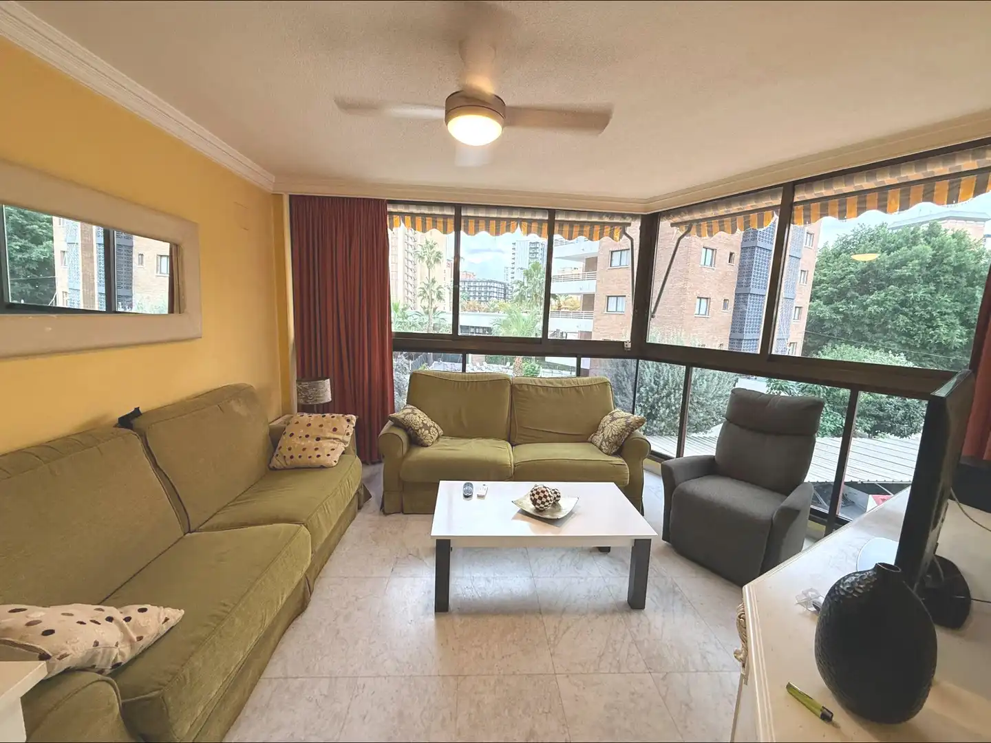 Apartament amb piscina en venda a Playa de Levante