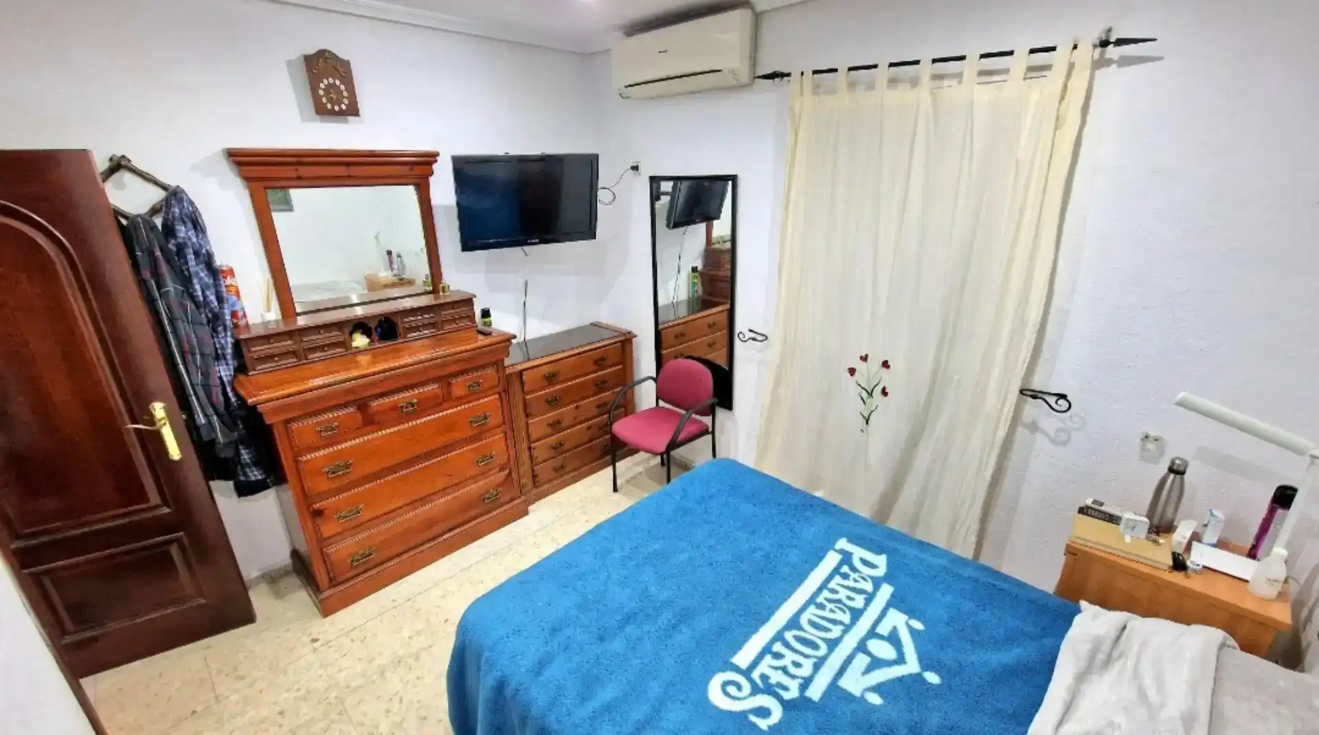 Bedroom of Houses for sale in  Sevilla Capital  with Air Conditioner