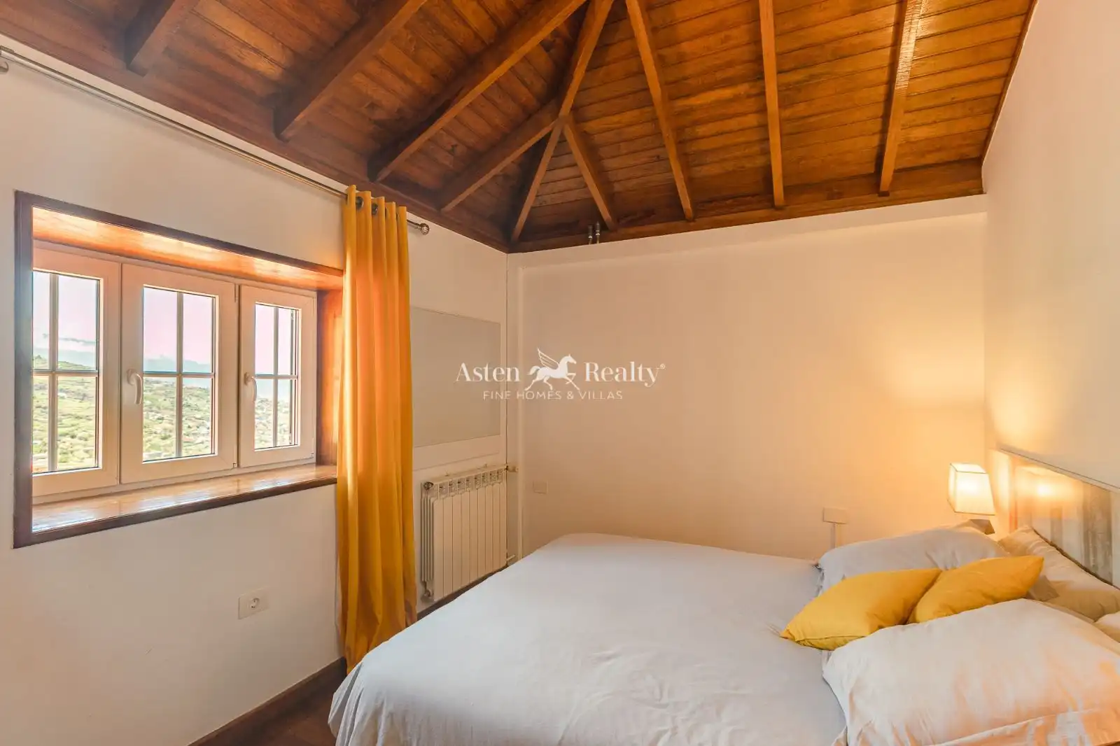 Dormitori de Casa o xalet en venda en La Victoria de Acentejo amb Jardí privat, Terrassa i Traster
