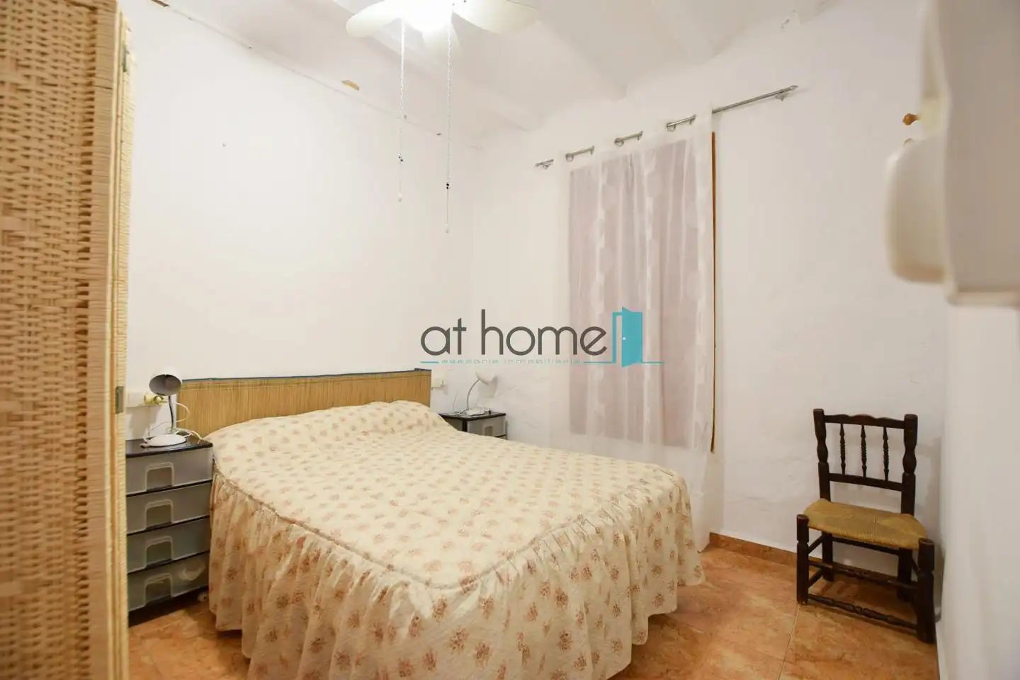 Habitación de Finca rústica en venta en Castellnovo con Terraza y Amueblado