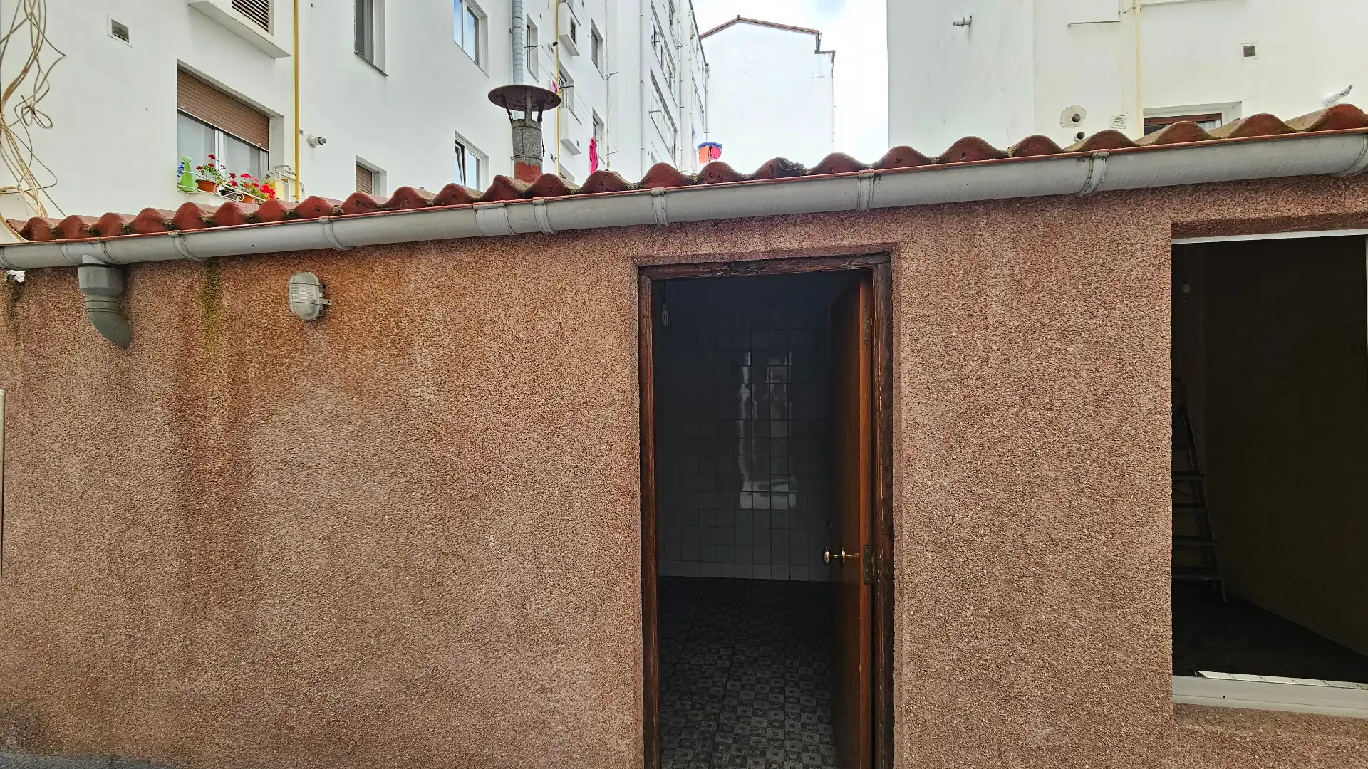Vista exterior de Piso en venta en Vitoria - Gasteiz con Calefacción, Parquet y Trastero