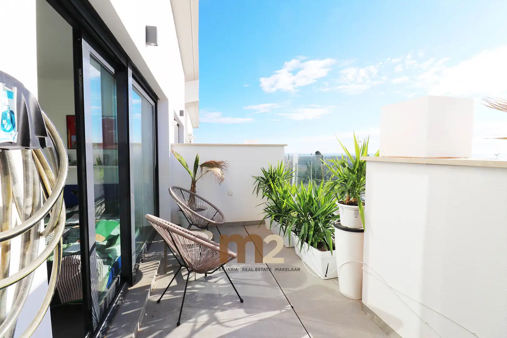 Adosado con terraza en venta en Carrer Carcaixent, imagen 2