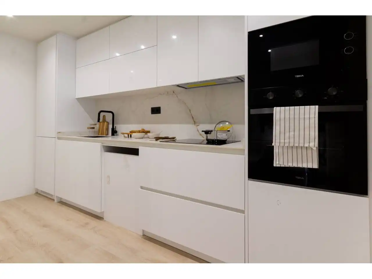 Cuina de Dúplex en venda en Terrassa amb Aire condicionat, Calefacció i Terrassa