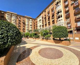 Vista exterior de Apartament en venda en Alicante / Alacant amb Balcó