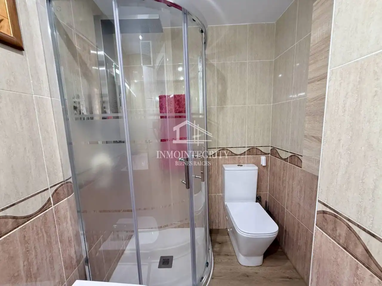 Bathroom of Apartments for sale in Oropesa del Mar / Orpesa  with Air Conditioner, Terrace and Furnished