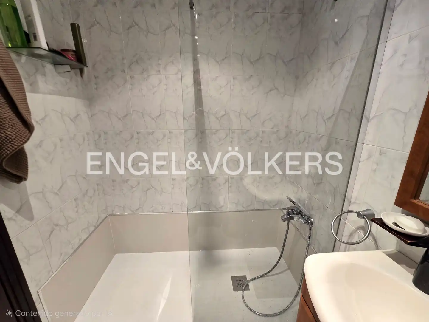 Baño de Piso en venta en Vigo  con Calefacción y Parquet