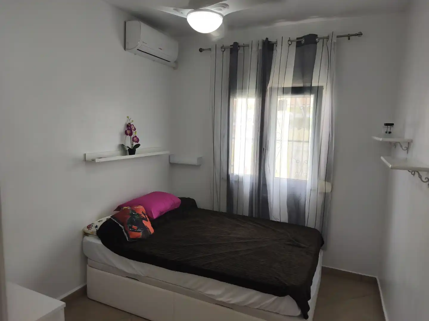 Schlafzimmer von Einfamilien-Reihenhaus zum Verkauf in Orihuela Costa