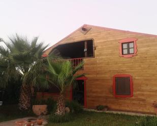 Vista exterior de Casa o xalet en venda en Chiclana de la Frontera