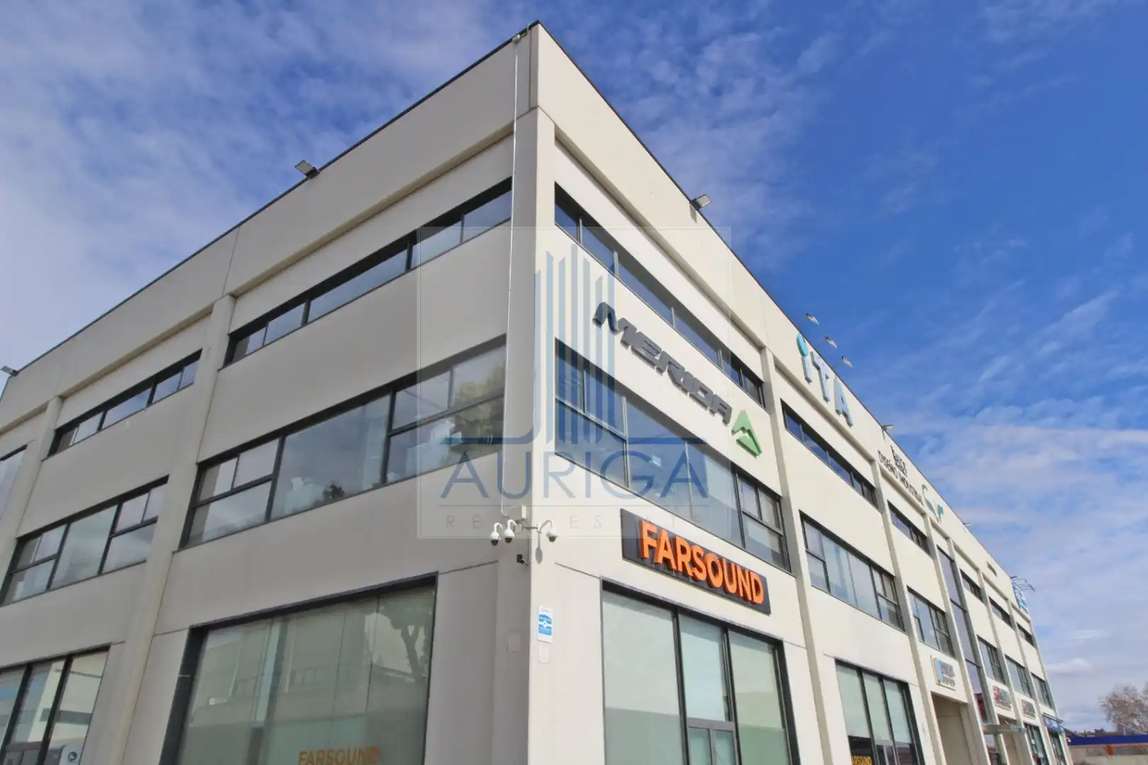 Vista exterior de Oficina en venta en San Fernando de Henares con Calefacción y Trastero