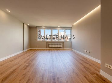 Appartement avec ascenseur à vendre à Calle de Julián Romea
