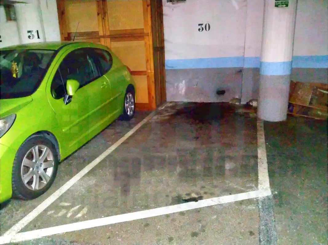 Einzelparkplatz mit Aufzug zum Verkauf in Calle Facetos 8, imagen 6