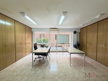Oficina con ascensor en venta en Centro