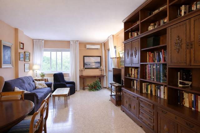 Piso en Venta en  POETA ESTEBAN VILLEGAS en Jerónimos