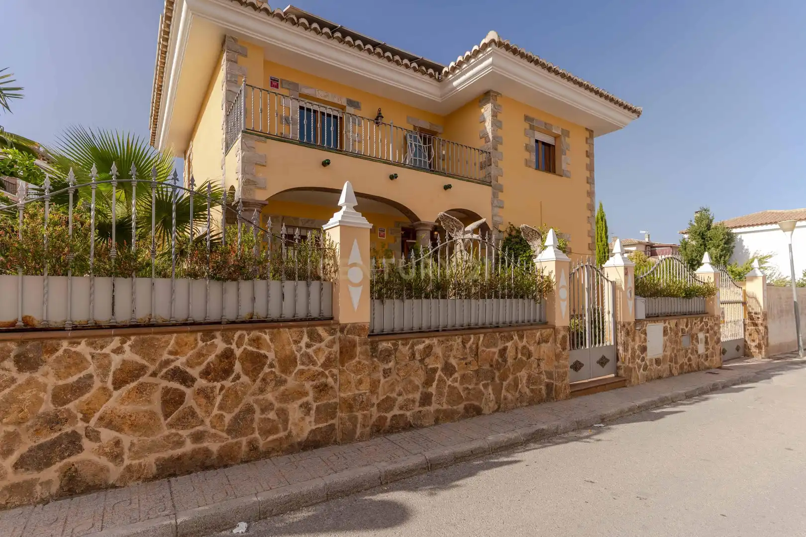 Exterior view of Houses for sale in Baza  with Storage room and Balcony