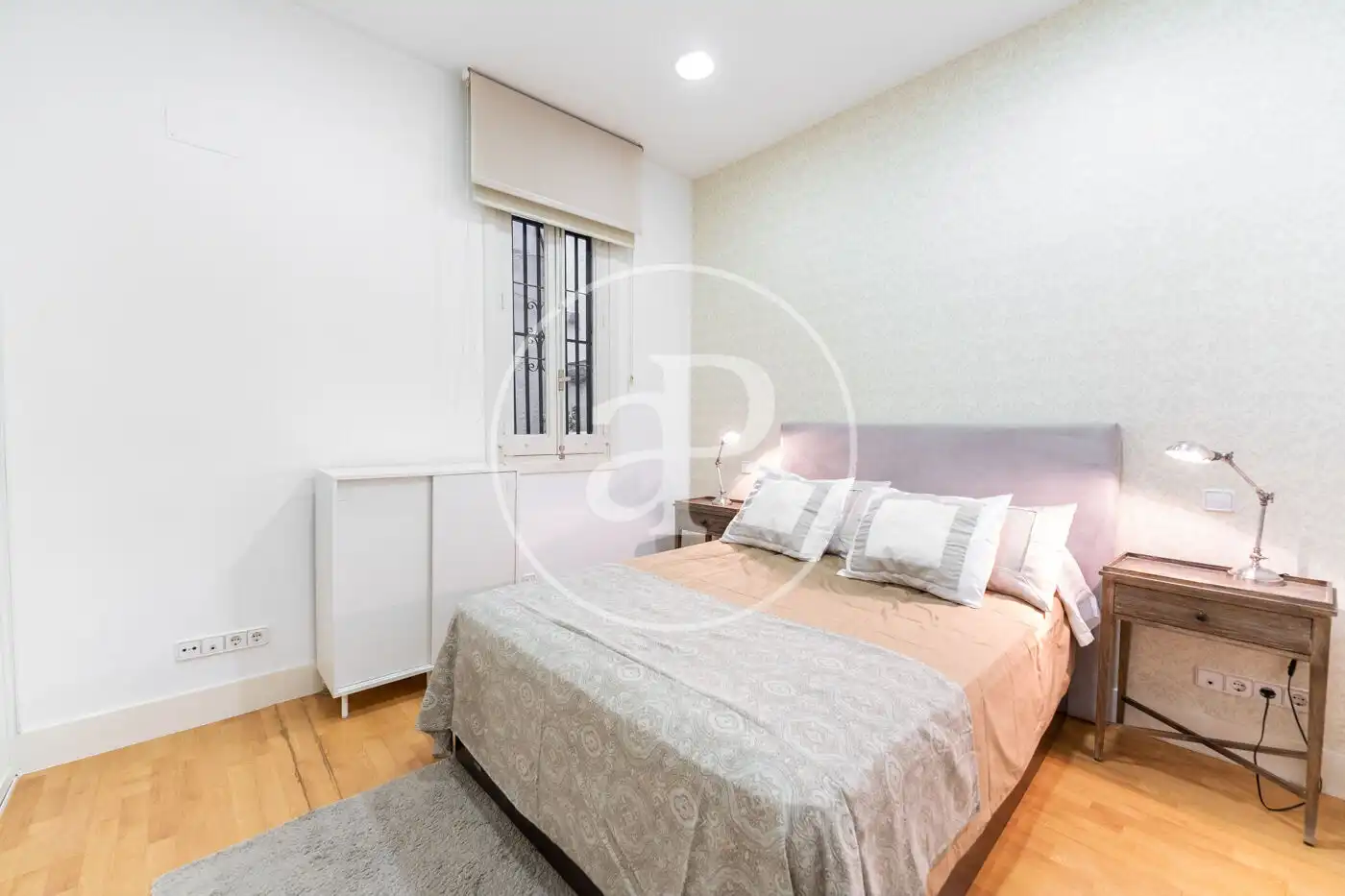 Bedroom of Flat for rent in Madrid  with Air Conditioner, Heating and Private garden
