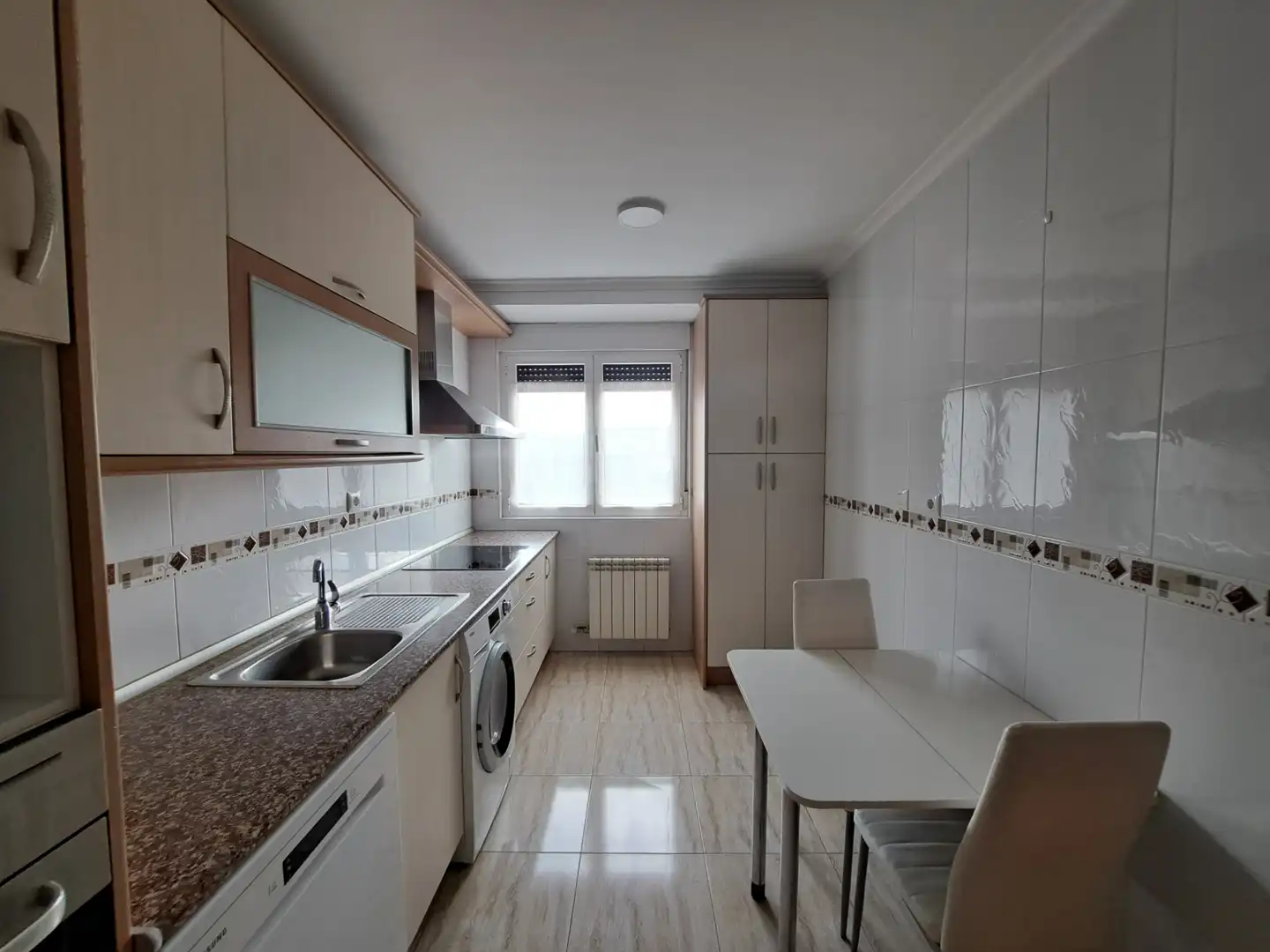 Cocina de Apartamento de alquiler en San Andrés del Rabanedo con Calefacción, Parquet y Trastero