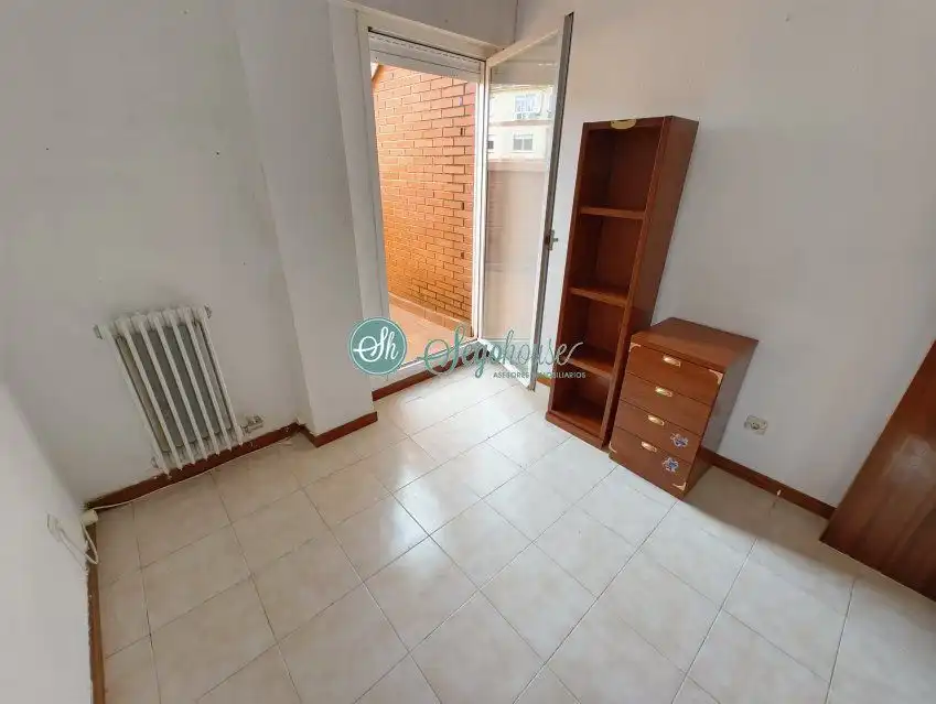 Piso en venta en Segovia con Calefacción y Terraza