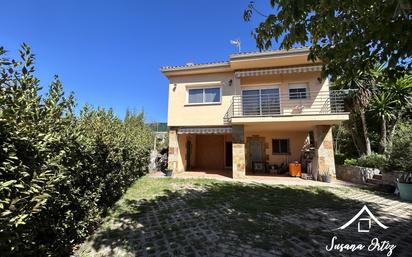 Vista exterior de Casa o xalet en venda en Masquefa amb Aire condicionat, Calefacció i Jardí privat