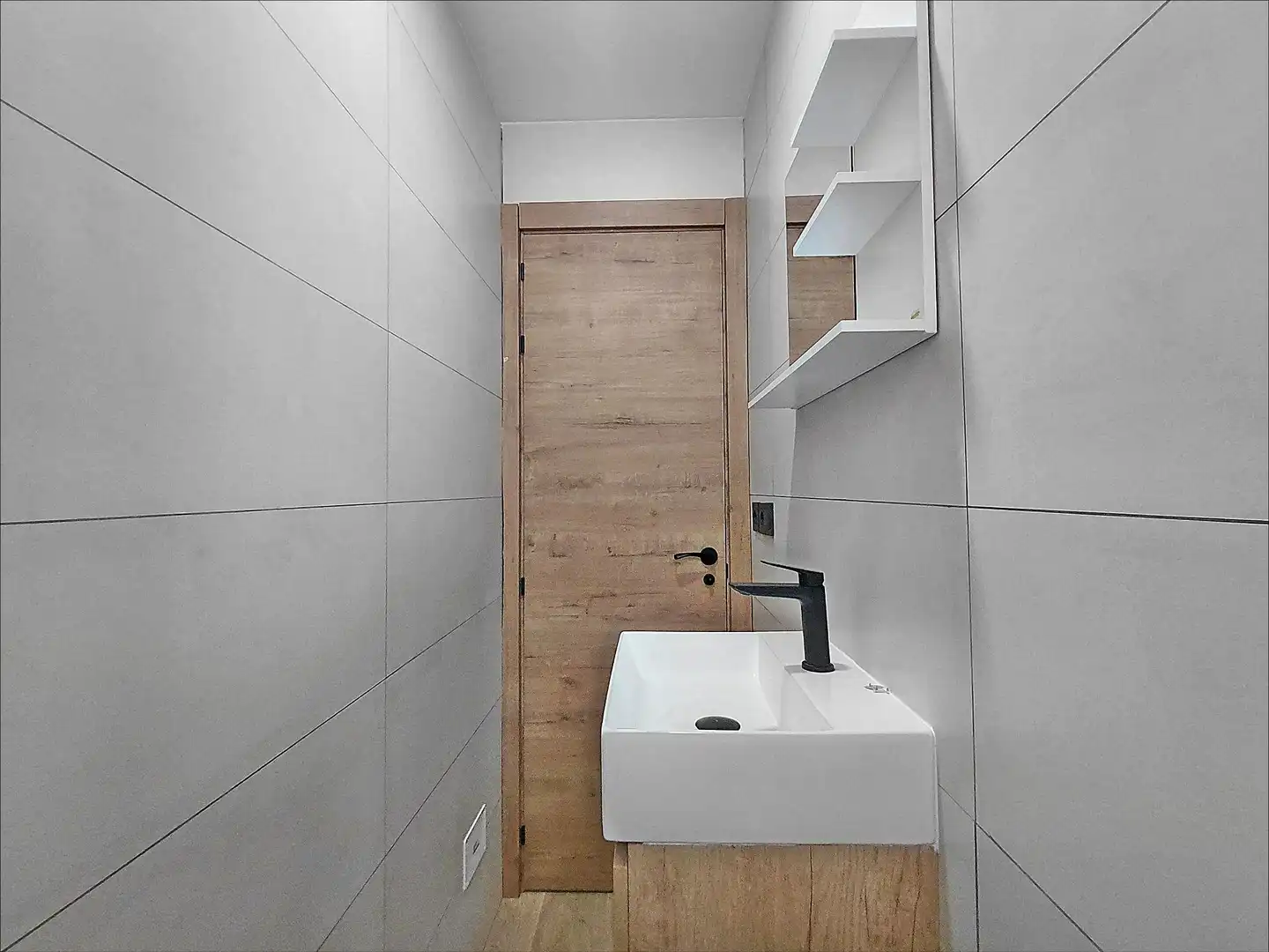 Baño de Piso en venta en Pontevedra Capital  con Calefacción y Trastero