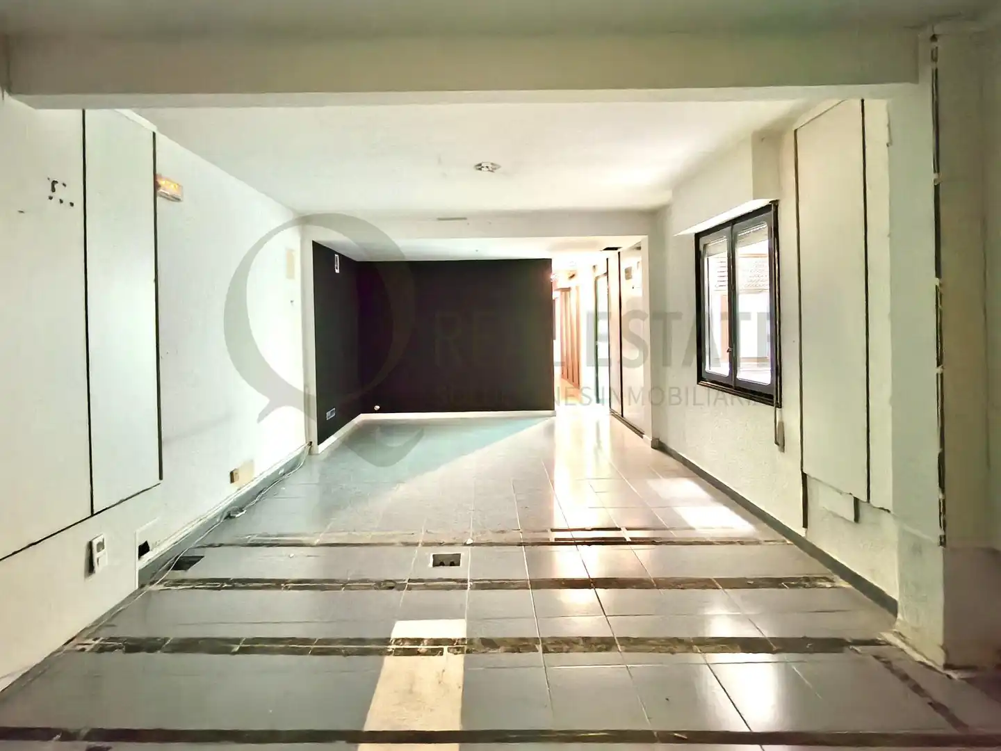 Office for sale in Elche / Elx  with Air Conditioner