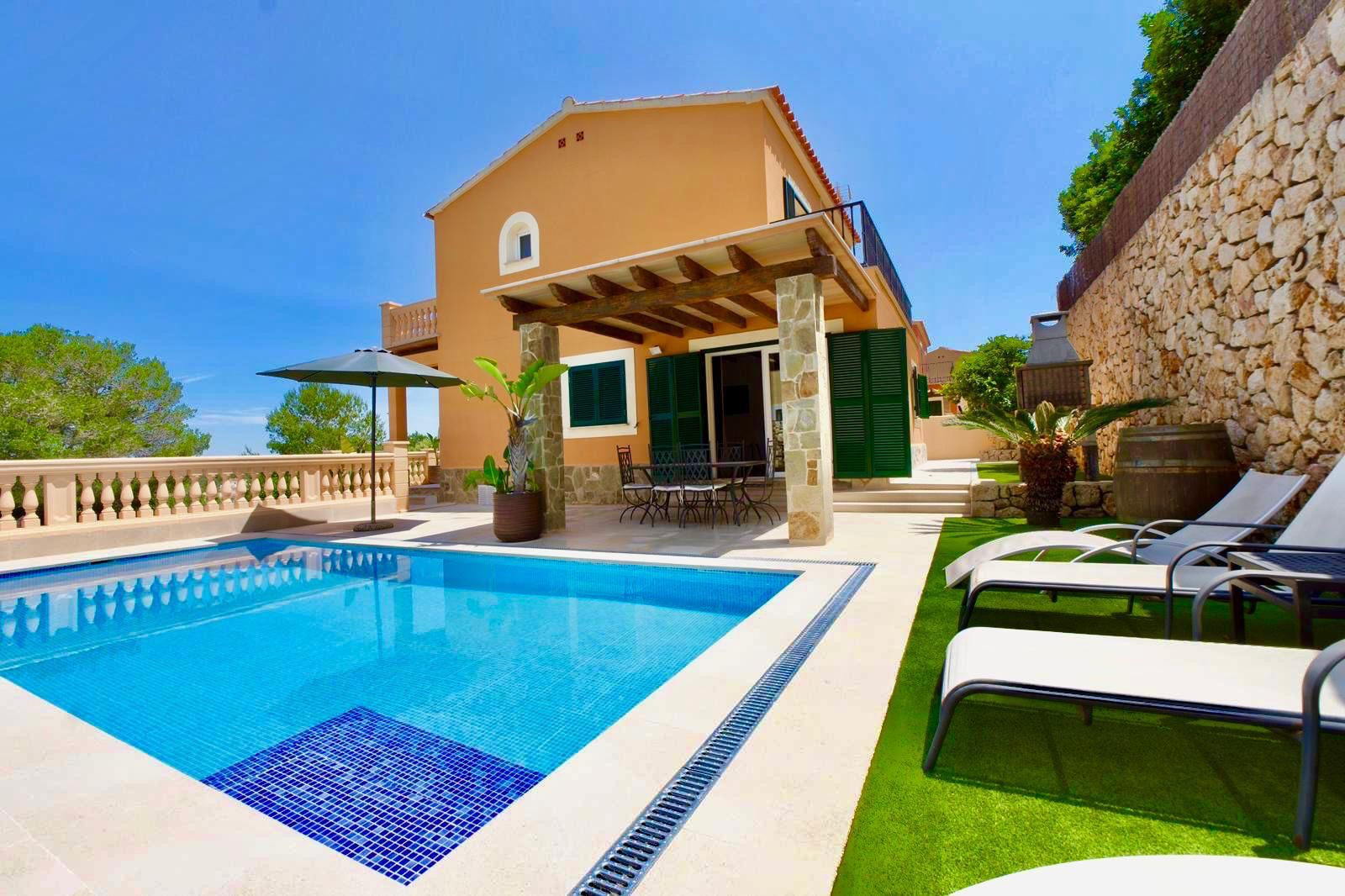 Swimming pool of House or chalet to rent in Manacor  with Air Conditioner, Heating and Private garden