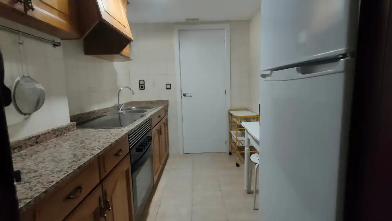 Cocina de Apartamento en venta en Benidorm con Aire acondicionado, Amueblado y Piscina comunitaria