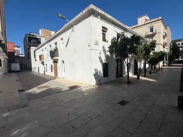 Baixos en venda a Carrer de Topete