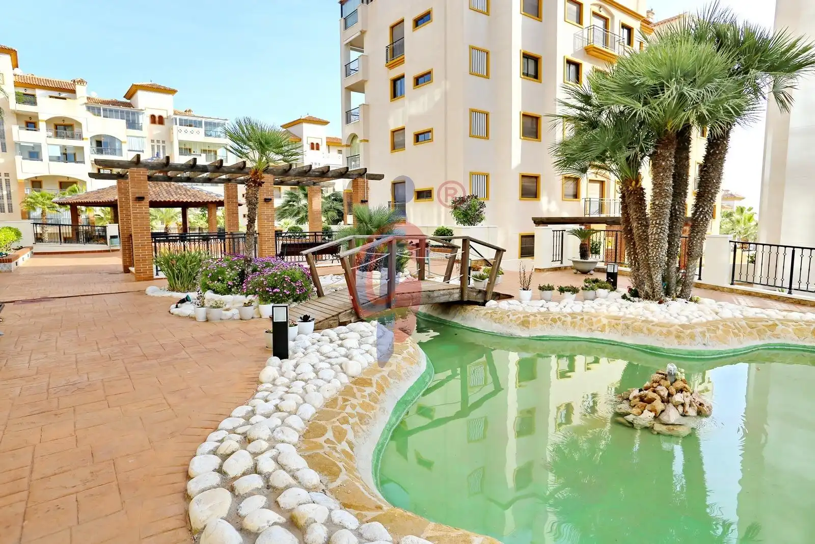 Vista exterior de Planta baja en venta en Guardamar del Segura con Aire acondicionado, Terraza y Trastero