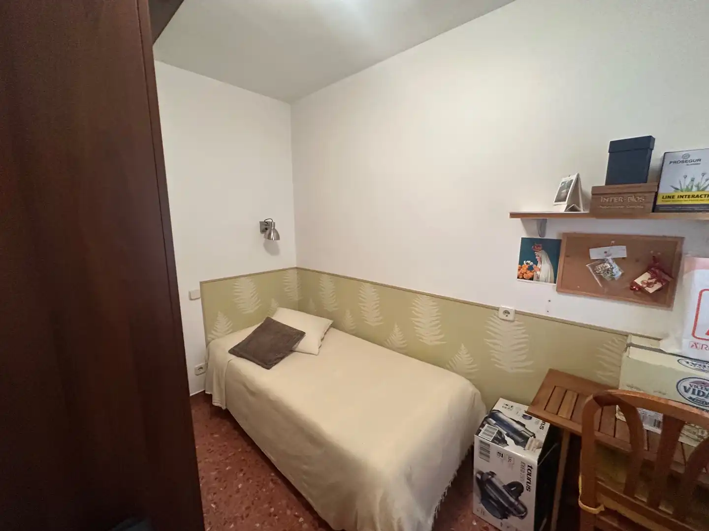 Habitación de Piso en venta en Santa Coloma de Gramenet con Calefacción, Amueblado y Horno