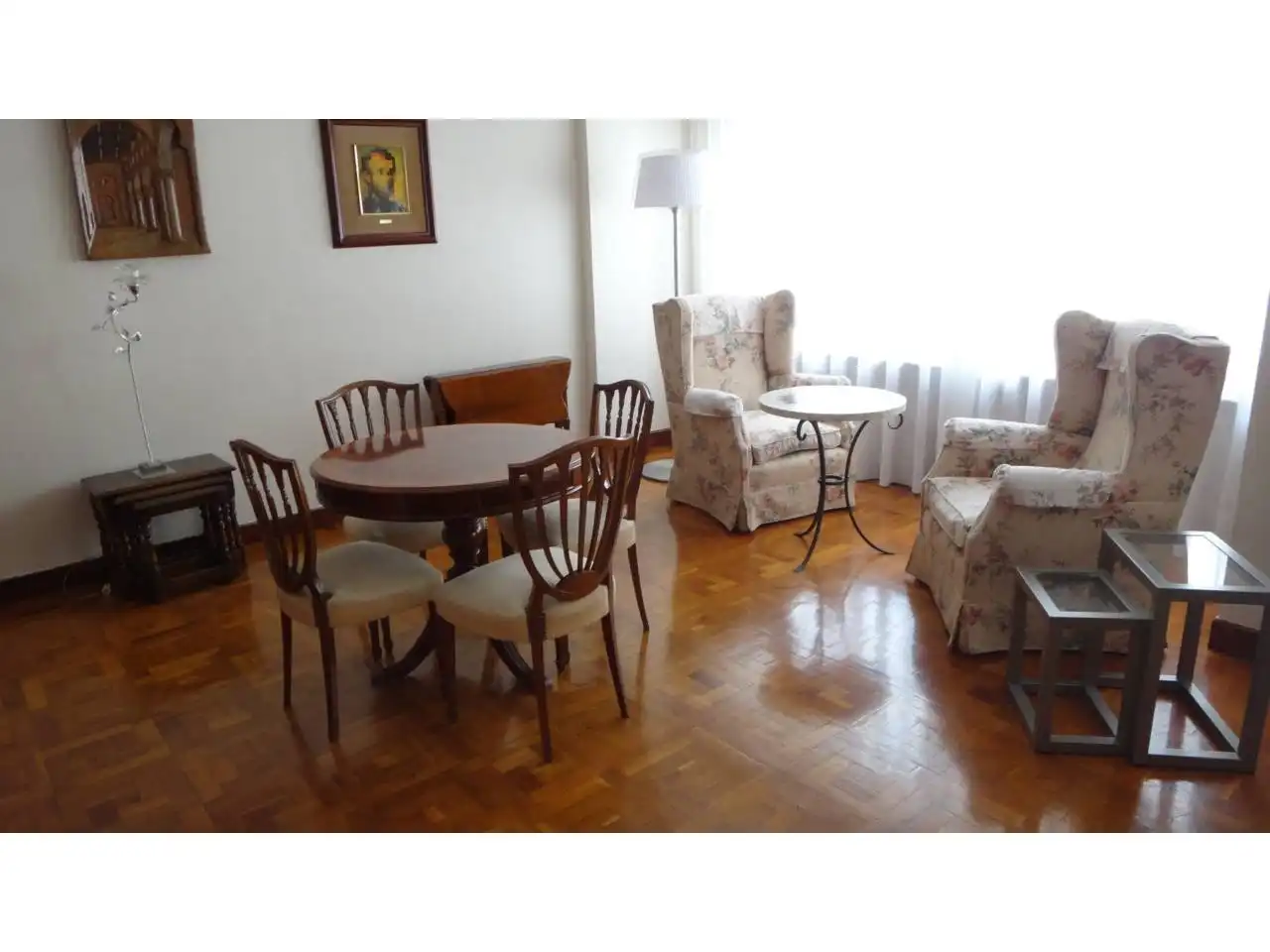 Comedor de Piso en venta en  Pamplona / Iruña con Calefacción, Parquet y Trastero