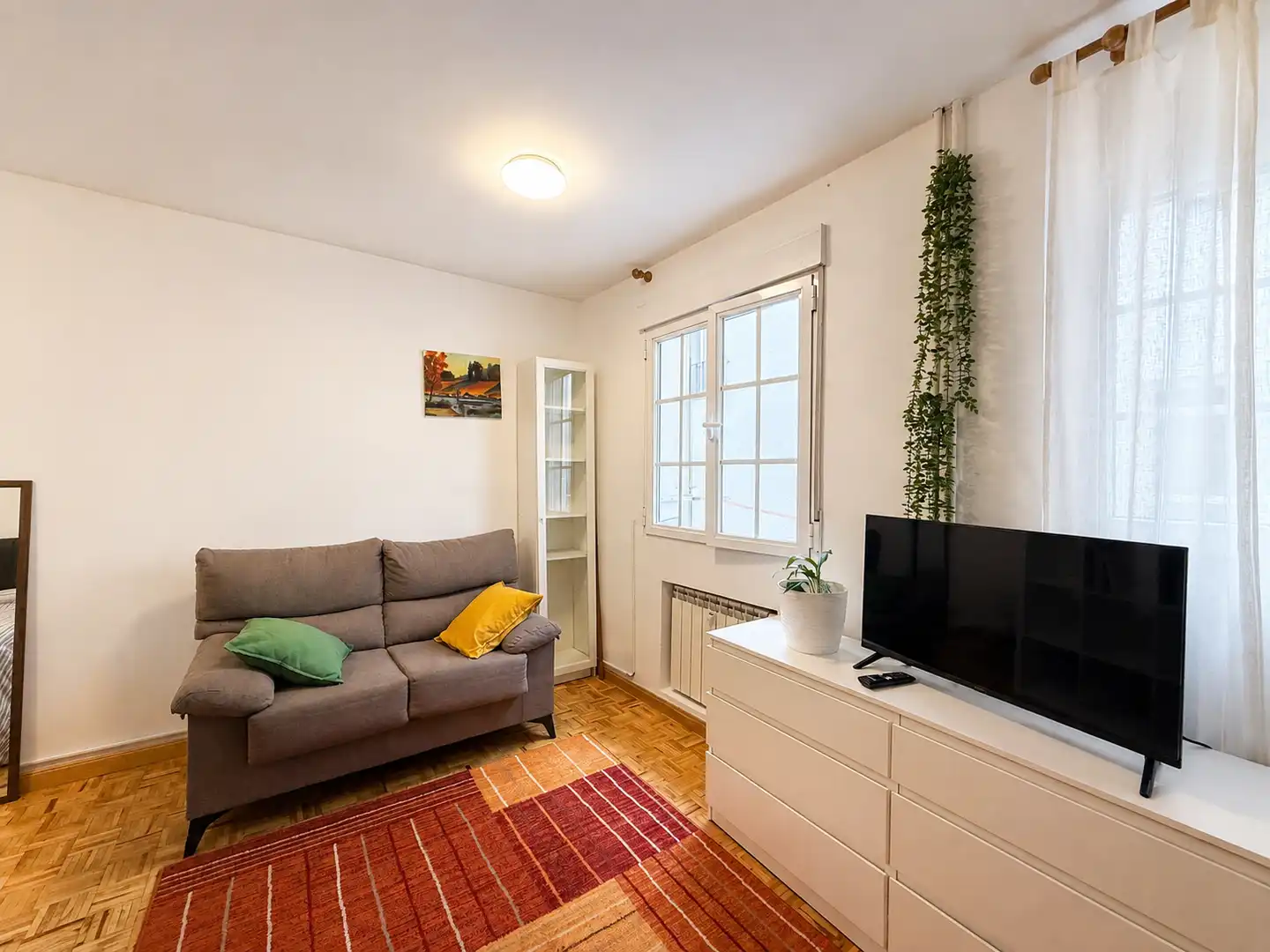 Living room of Study for rent in Madrid  with Air Conditioner, Heating and Balcony