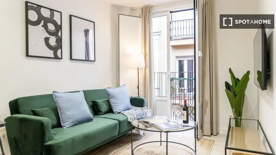 Fotografía del inmueble reportado: 2.450 €/mes — Embajadores – Lavapiés, Madrid
