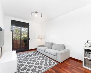 Living room of Flat for sale in Vilanova i la Geltrú  with Air Conditioner, Heating and Parquet flooring